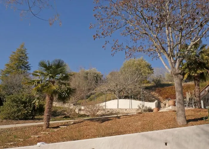 Les D Hotes De Au Pays Des Lavandes Et Proche Des Gorges Du Verdon 3* Валансоль